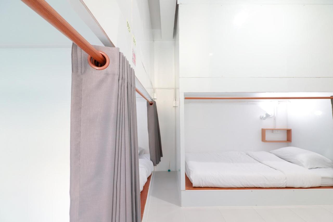 Oyo 544 Sleep Sloth Hostel Chiang Mai Exterior photo